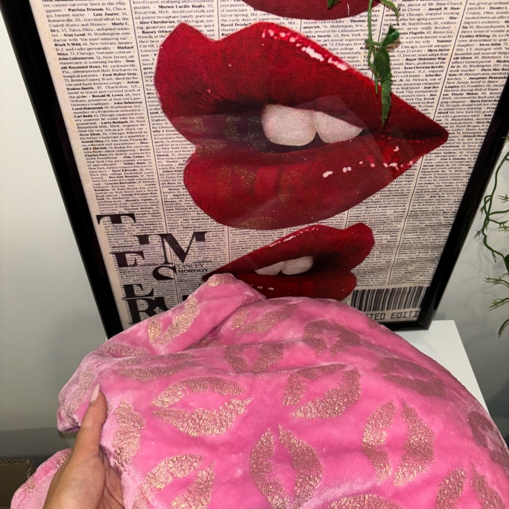 PINK BLANKET CUTE AESTHETIC - Picture 7 of 8